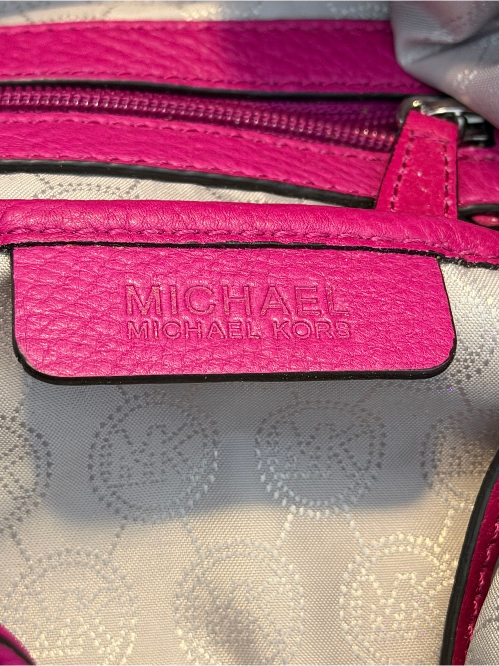 Michael Kors Pink Camden Leather Drawstring Shoulder Tote Bag with MK Charm - Picture 5 of 10